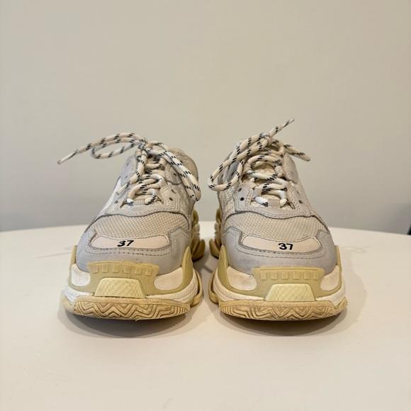 BALENCIAGA Triple S Sneakers - Picture 2 of 9